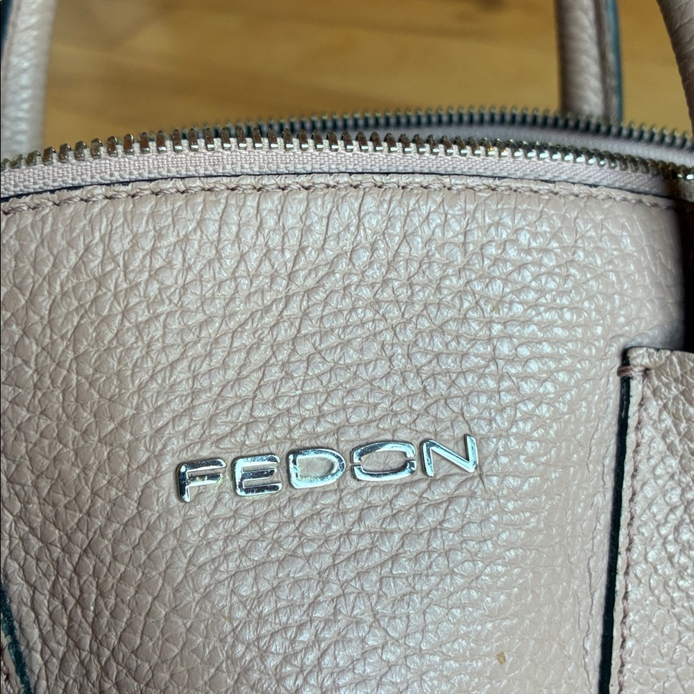 Soft leather satchel - Picture 14 of 16